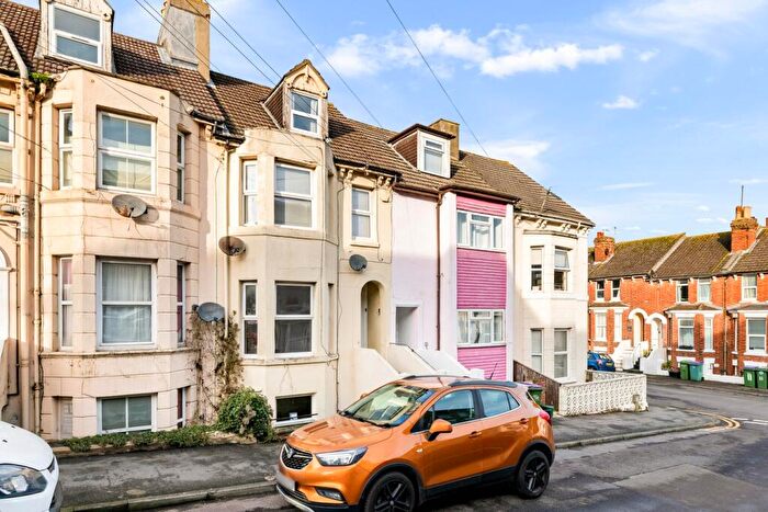 1 Bedroom Apartment To Rent In Darby Place, Folkestone, CT20