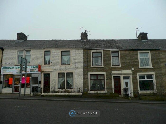 2 Bedroom Flat To Rent In Enid Place, Bamfurlong, Wigan, WN2