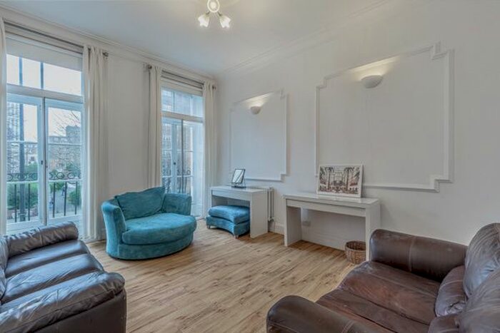 3 Bedroom Flat To Rent In Blackfriars Road, London, SE1