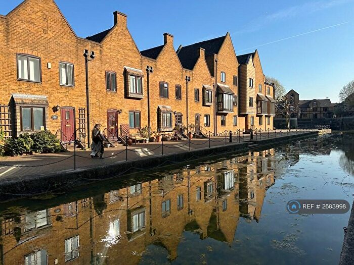 2 Bedroom Flat To Rent In London, London, E1W