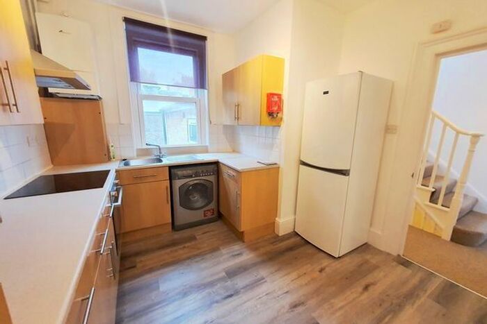 2 Bedroom Flat To Rent In Brandon Street, Walworth London, SE17