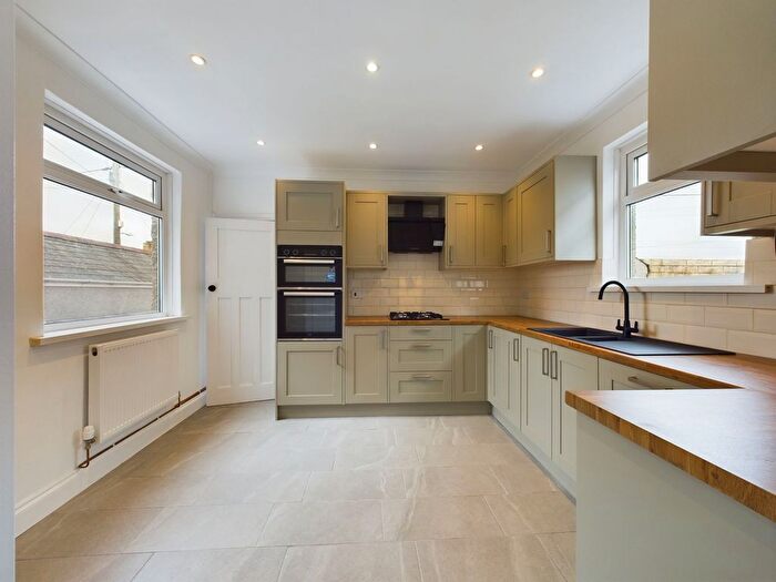 4 Bedroom Detached House For Sale In New Road, Haverfordwest, SA61