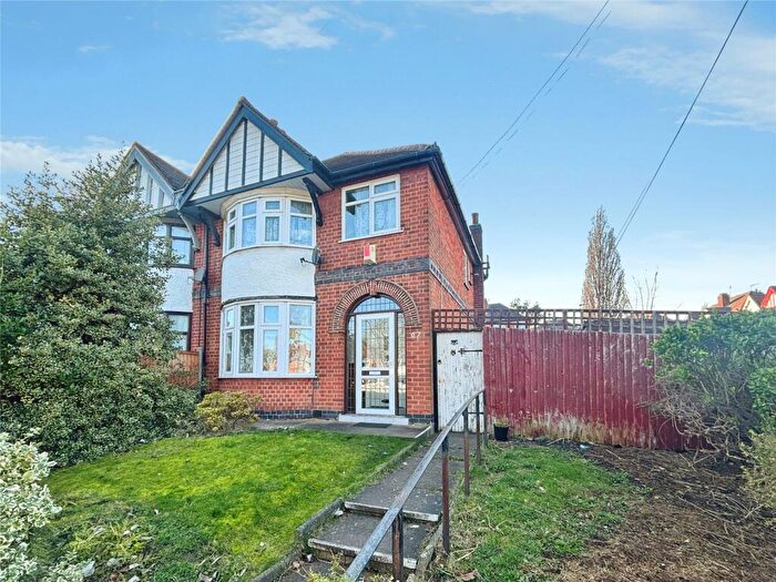 3 Bedroom Semi Detached House To Rent In Wyngate Drive, Leicester, Leicestershire, LE3