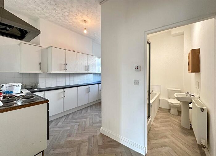 1 Bedroom Flat To Rent In Market Square, Millom, LA18