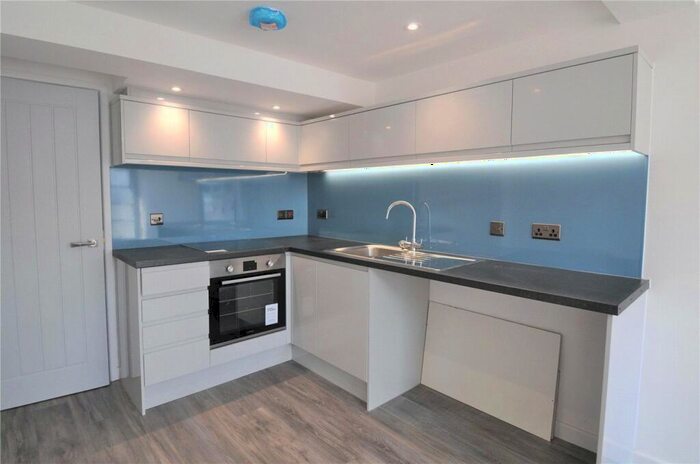 3 Bedroom Terraced House To Rent In North Lane, Canterbury, CT2