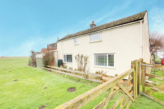 2 Bedroom Detached House For Sale In Sea Lane, Friskney, PE22