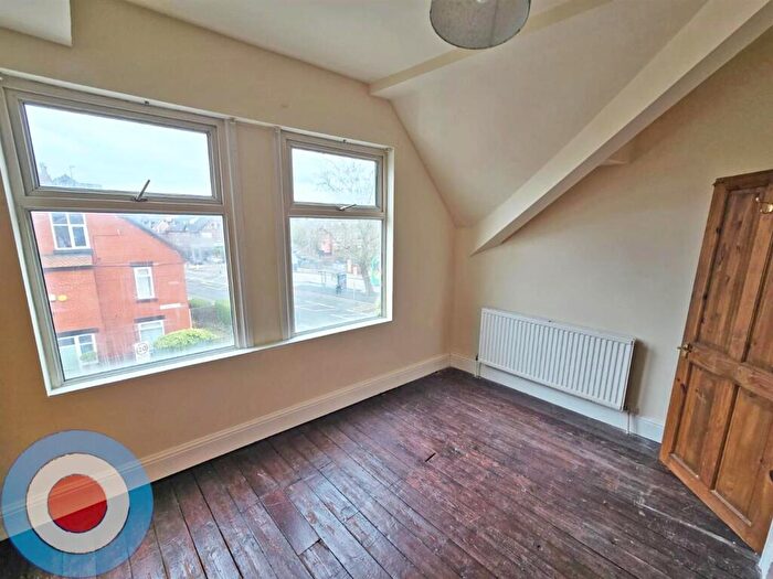 3 Bedroom Apartment To Rent In Barlow Moor Road Chorlton, M21