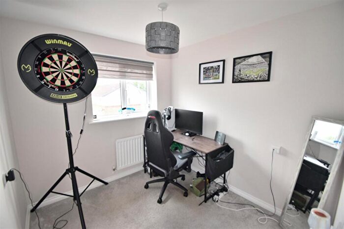 4 Bedroom Detached House For Sale In Dean Park, Ferryhill, DL17
