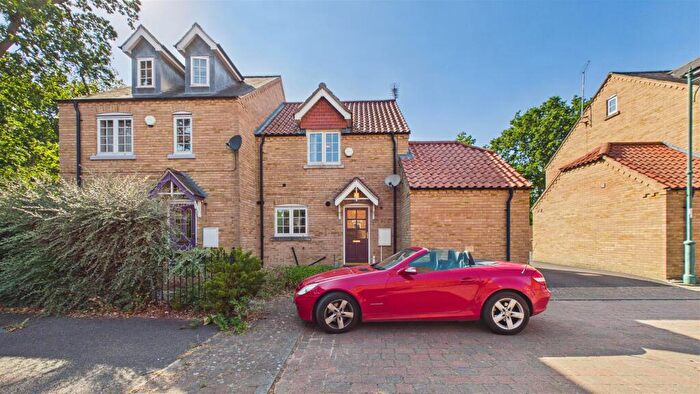 2 Bedroom Semi-Detached House For Sale In Muntjac Close, Bretton, Peterborough, PE3