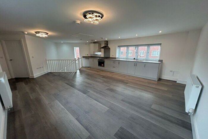 1 Bedroom Flat To Rent In Kingsware Road, Stoke-On-Trent, ST6