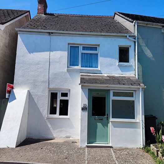 2 Bedroom Property To Rent In North Square, Weymouth, DT3