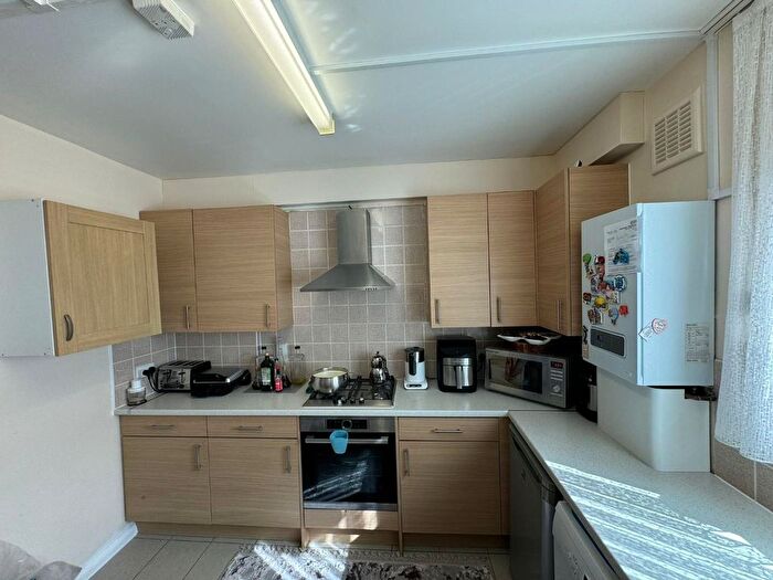 3 Bedroom Property To Rent In Milton Grove, London, N16