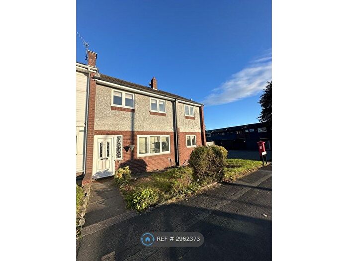 3 Bedroom End Of Terrace House To Rent In Friar St, Stoke-On-Trent, ST3
