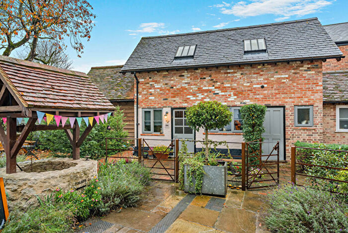 1 Bedroom Semi-Detached House To Rent In Upper High Street, Thame, OX9