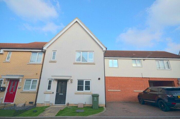 3 Bedroom Terraced House To Rent In Liddell Drive, Basildon, Essex, SS14
