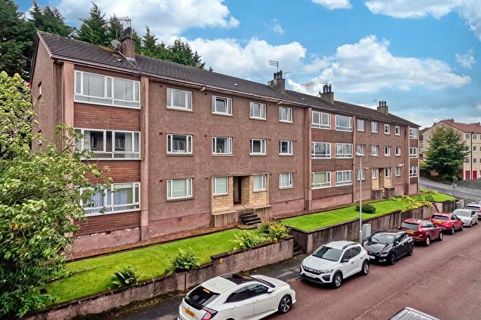3 Bedroom Apartment For Sale In Cleveden Place, Kelvindale, Glasgow, G12