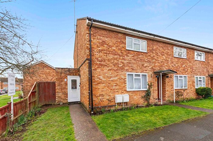 2 Bedroom Flat For Sale In Sandygate Road, Marlow, Buckinghamshire, SL7