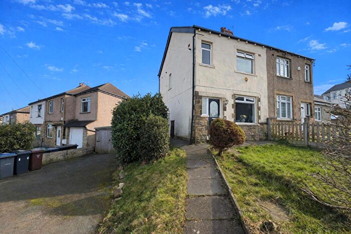 3 Bedroom Semi Detached House For Sale In Welbeck Drive, Horton Bank Top, BD7