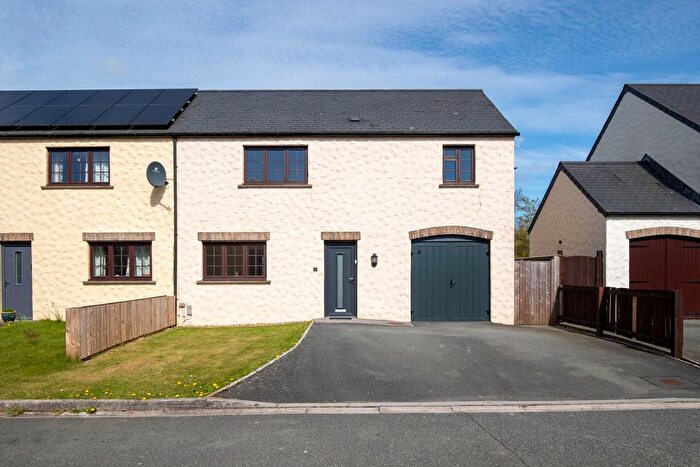 3 Bedroom Semi Detached House For Sale In Glanafon Gardens, Haverfordwest, SA62