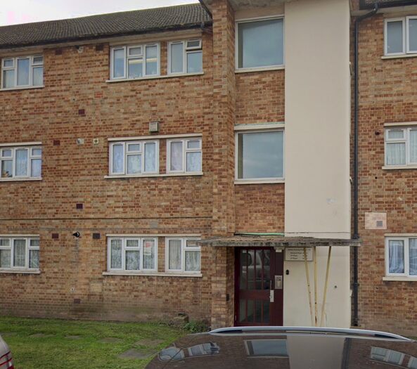 1 Bedroom Flat To Rent In Grosvenor Road, Dagenham, RM8