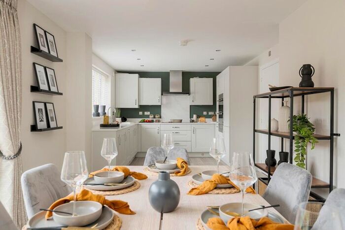 4 Bedroom Detached House For Sale In Kingsfleet Norwich Road Thetford, IP24