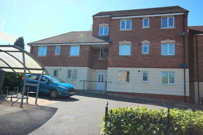 2 Bedroom Flat To Rent In Bay Avenue, Bilston, WV14