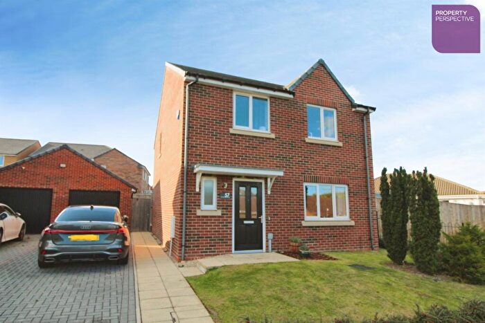 4 Bedroom Detached House For Sale In Sanderling Way, NE38