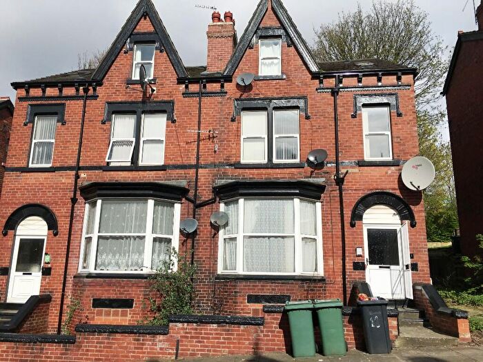 Studio To Rent In Flat, Roundhay Place, Leeds, LS8