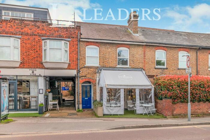 1 Bedroom Property To Rent In Hook Road, Surbiton, KT6