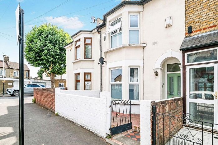 3 Bedroom Terraced House For Sale In Marlborough Road, Forest Gate, London, E7
