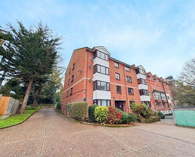 1 Bedroom Flat For Sale In London Road, St. Leonards, TN37