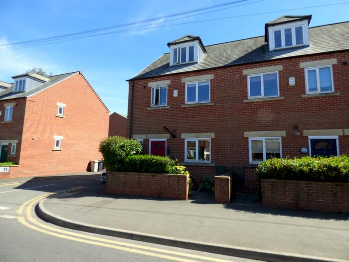 3 Bedroom Semi-Detached House To Rent In Dawson Court, Station Road, LE15