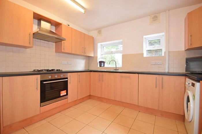 6 Bedroom Terraced House To Rent In Wyeverne Road, Cathays, CF24