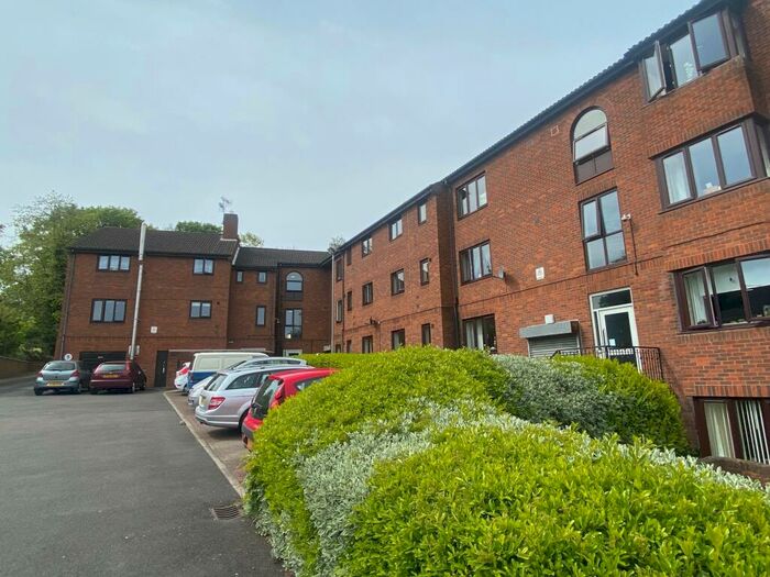 1 Bedroom Flat To Rent In Eyre Gardens, Chesterfield, S41
