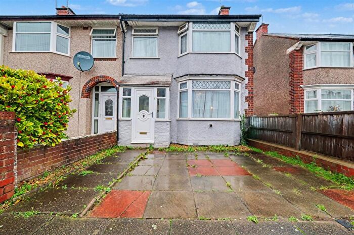 3 Bedroom End Of Terrace House For Sale In Glencoe Road, Coventry, CV3