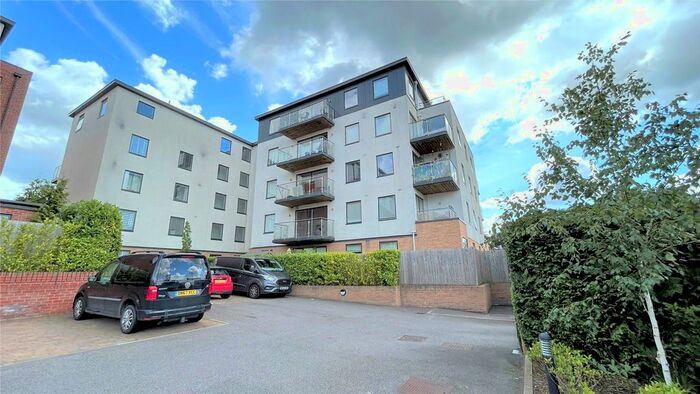 2 Bedroom Flat To Rent In Grosvenor Mansions, Sullivan Road, Camberley, GU15