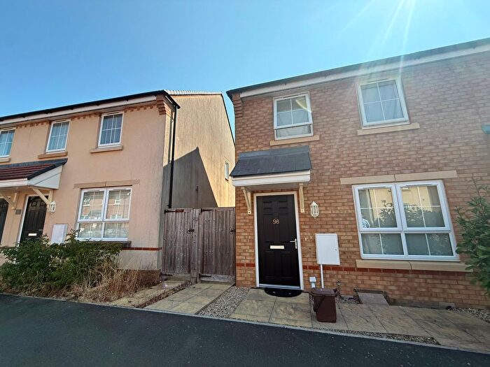 2 Bedroom Property To Rent In Great Mead, Yeovil, BA21