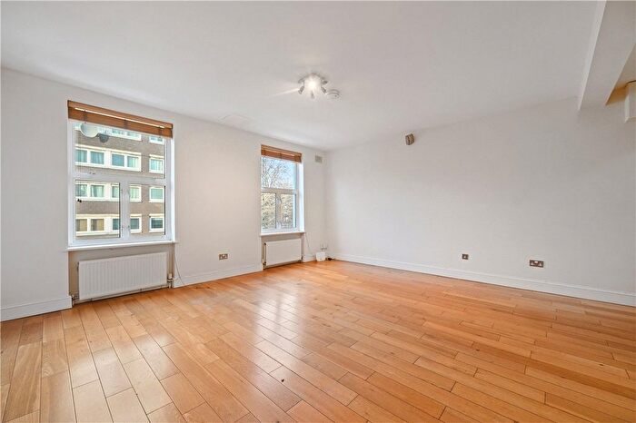 2 Bedroom Flat To Rent In Westbourne Park Road, Bayswater, London, W2