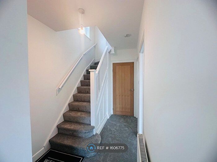 3 Bedroom End Of Terrace House To Rent In Bathway Road, Coventry, CV3