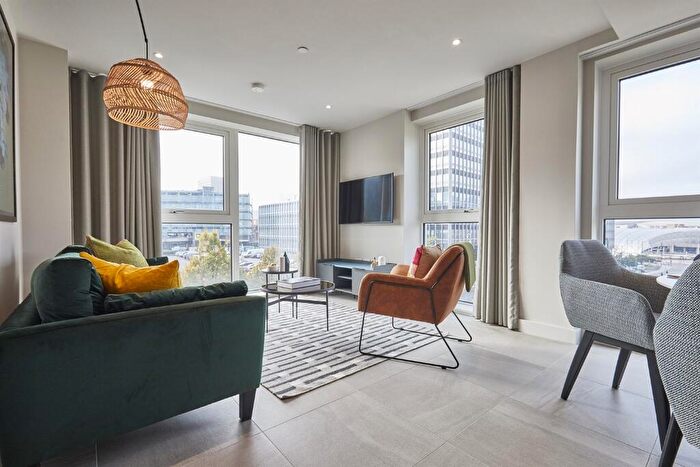 2 Bedroom Apartment To Rent In Rochdale Road, Manchester, Greater Manchester, M4