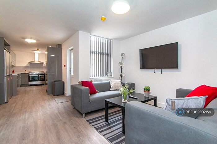 6 Bedroom Terraced House To Rent In Ling St, Liverpool, L7