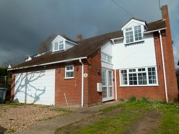 4 Bedroom Detached House To Rent In Little Lane, Clophill, MK45