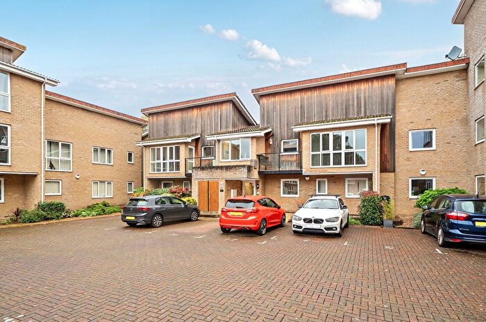 2 Bedroom Flat For Sale In Regents Park Road, Regents Park, Southampton, Hampshire, SO15