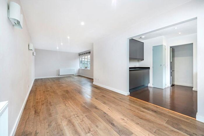 3 Bedroom Flat To Rent In Marsden Street, Kentish Town, NW5