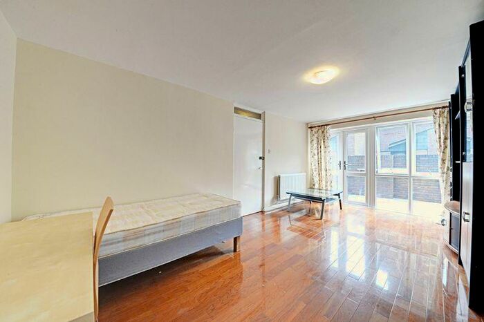 5 Bedroom Property To Rent In Brookes Court, Baldwins Gardens, London, EC1N