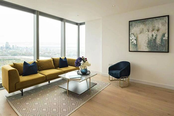 2 Bedroom Apartment To Rent In Marsh Wall, Landmark Pinnacle, E14