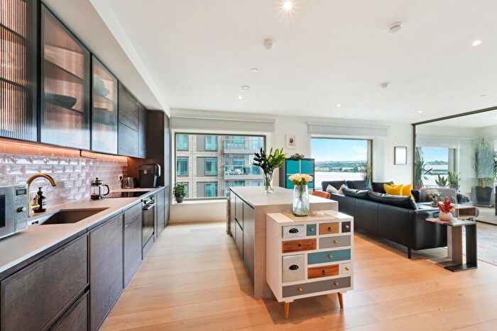 3 Bedroom Flat For Sale In Deanston Building, Royal Wharf Walk, E16