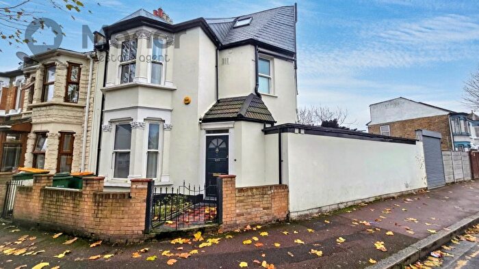 5 Bedroom End Terrace House For Sale In Essex Road, Manor Park, E12