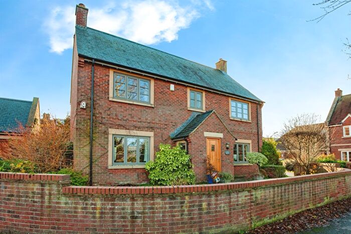 4 Bedroom Cottage For Sale In Cassways Orchard, Bratton, Westbury, BA13