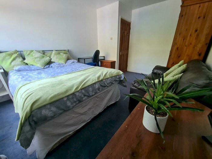 1 Bedroom Property To Rent In Hiltingbury Road, Chandlers Ford, SO53